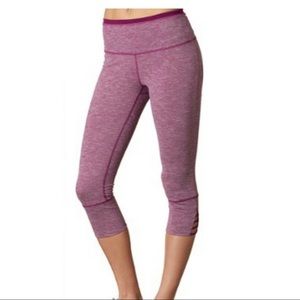 LIKE NEW✨Prana Yoga capri